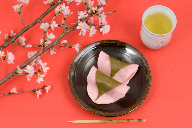1分間英語でTokyo案内「東京と大阪の桜餅の違いは？」 pixta_2343733_S.jpg