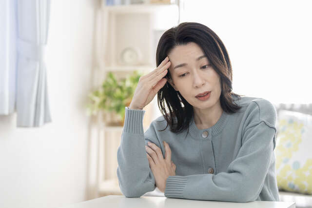 「老後、生きていける？」60代の本音が切実すぎる...！ みんなが抱える「お金の不安」ぶっちゃけ調査 pixta_99604414_S.jpg