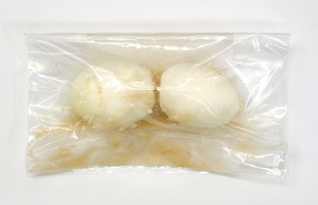 ジッパー付き袋で簡単！減塩効果抜群の「ゆで卵の塩麹漬け」レシピ 1909p033_2.jpg