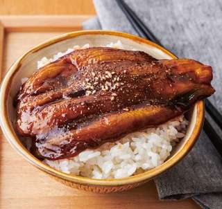 【2人分で約200円】節約レシピ「なすの蒲焼き丼」は甘めのタレが食欲をそそる！