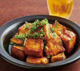 【2人分で約200円】味の決め手は焼き肉のタレ！「鶏×厚揚げのうま辛炒め」のレシピ