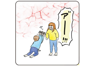 弟におもちゃを取られた姉。悔し泣きしながら「あんまり怒れない」と言う理由は...／コントすぎる姉弟の日常