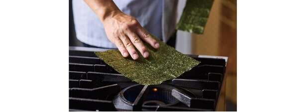 【家庭料理を「老舗割烹の知恵」で格上げ】「焼きのりときのこのパスタ」のレシピ 14351665_615.jpg