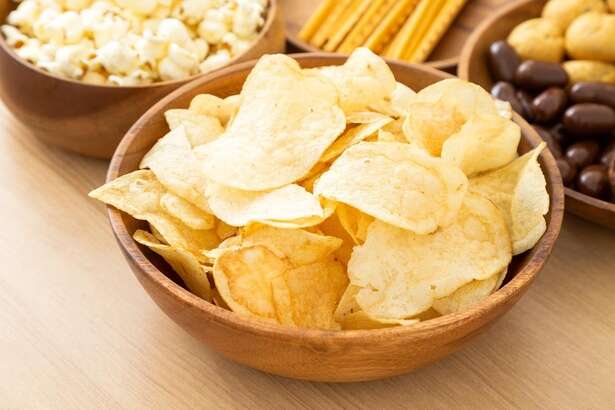 【雑学】ポテトチップスはとあるレストランで生まれた！意外な誕生秘話