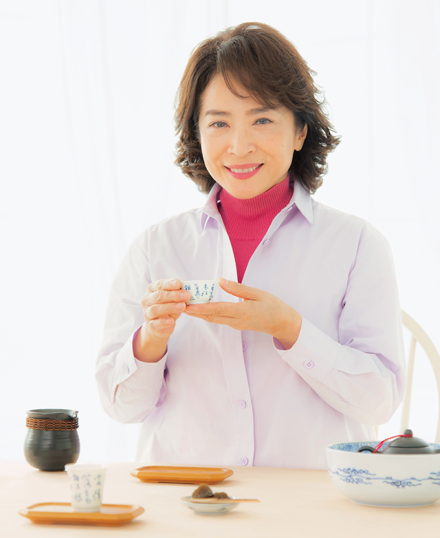 格別な香りで気持ちほぐれる！女優・中田喜子が教える「台湾茶の魅力」 1905_p107_01.jpg
