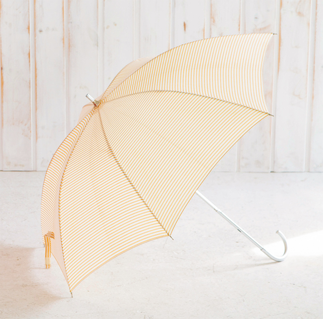 雨の日は「心晴れる明るい傘」で。女優・中田喜子の雨傘コレクション 1907p109_4.jpg
