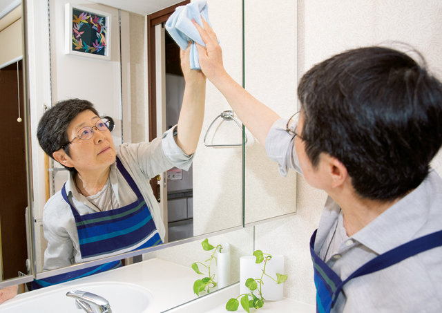 洗面所、お風呂、台所！家事アドバイザーに聞いた「水まわり」掃除のコツ 1912p029_04.jpg