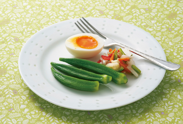 野菜＆スパイスで使い勝手抜群！ 村上祥子さんが教える「ゆで卵ピクルス」の作り方 2009_P040_07.jpg