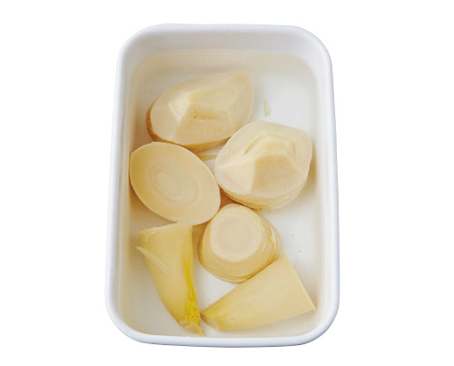 旬のたけのことオリーブ油がベストマッチ！　「たけのこの塩オリーブ油漬け」基本のレシピ 2103_P036_02.jpg