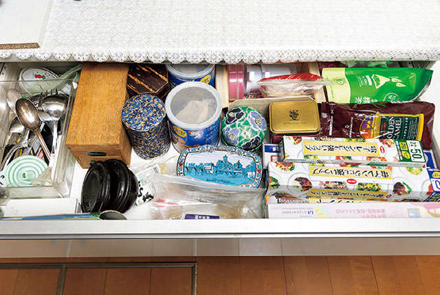 食器棚と引き出しから使わない食器が続々...キッチンで「ゆる捨て」読者チャレンジ 2211_P017_05.jpg