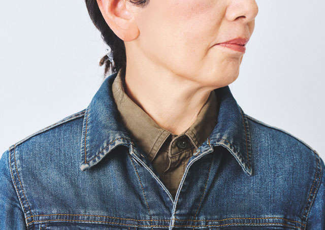 【スタイリスト杉山律子さんが提案】大人世代が「老け見え」しないプロのおしゃれ技5 2504_P005_03.jpg