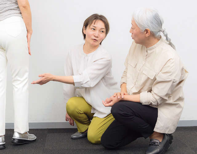 話題の「透けない白パンツ」を本気テスト！ 本当に下着が透けない？ 太って見えない？【PR】 2506_P15_03.jpg