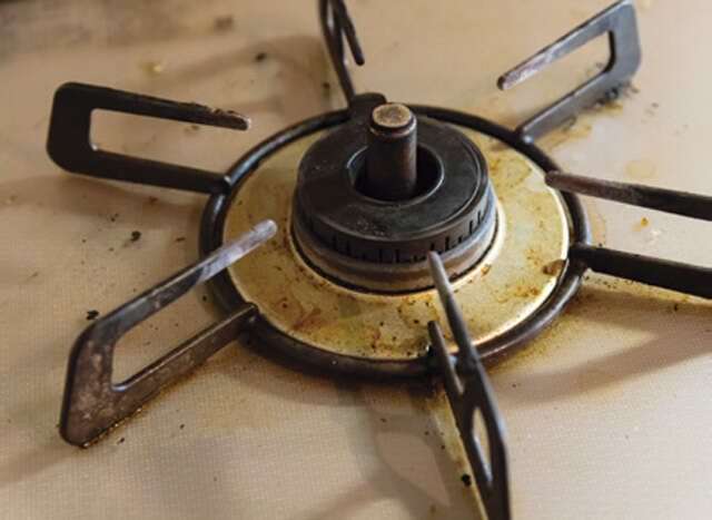 「水回り掃除」は 暑い季節だからこそ効果的！ 手間・力いらずの基本ワザ【人気掃除YouTuberが伝授】 2507_P004_3.jpg