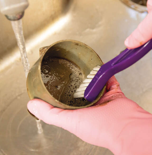 「水回り掃除」は 暑い季節だからこそ効果的！ 手間・力いらずの基本ワザ【人気掃除YouTuberが伝授】 2507_P006_13.jpg