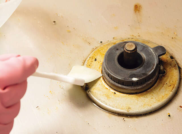 「水回り掃除」は 暑い季節だからこそ効果的！ 手間・力いらずの基本ワザ【人気掃除YouTuberが伝授】 2507_P007_02.jpg