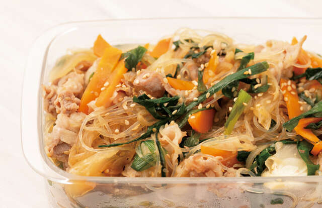 腸活に加えて更年期対策やコレステロール対策も！ 「大豆・豚肉の腸活作りおきレシピ」【腸内細菌研究の第一人者が監修】 2511_P011_01.jpg