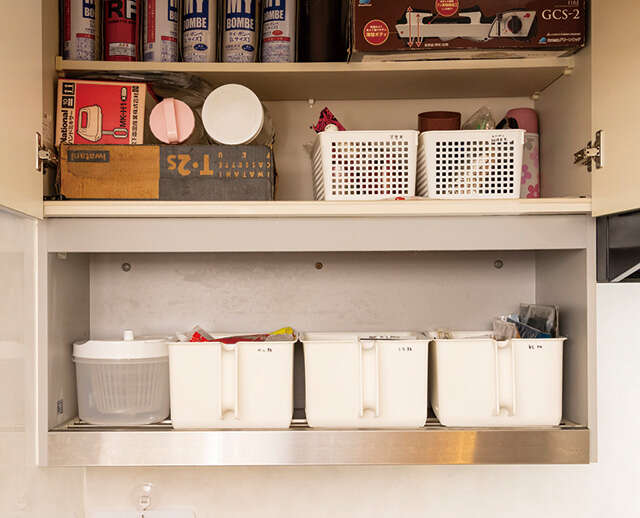 「捨てないのに片付く」を実践！ 読者キッチンをスッキリ改造【整理収納アドバイザー中山真由美さんが指南】 2512_P008-009_13.jpg
