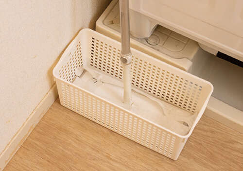 「捨てられない」人に朗報！ ごちゃごちゃした洗面台周りプロがを整える「捨てない片付け」【プロが指南】 2512_P010-011_06.jpg