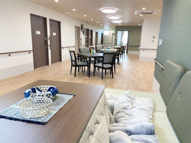 東京、神奈川、香川に高齢者介護施設「そよ風」が開設、住み慣れた地域での暮らしをサポート ショートステイ共同フロア（阿夫利）.jpg