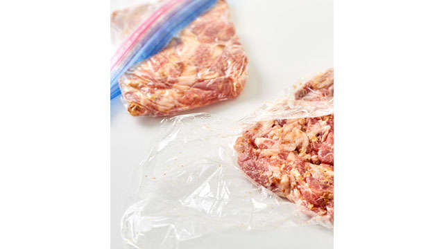 こま切れ、かたまり肉...種類によって冷凍法は違う！豚肉の「冷凍保存法」をニチレイフーズが伝授 校了校all-39-10.jpg