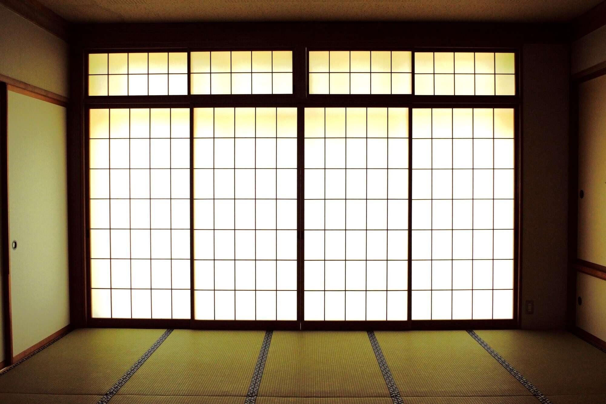 【ばけばけ】うらめしい話に命を吹き込むトキ（髙石あかり）の「ココロ」。錦織（吉沢亮）不在で進む夫婦の関係 pixta_128882532_M.jpg