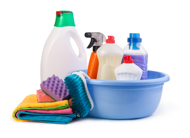 あの南雲先生が家も体もキレイになる掃除術を指南！　「常備すべき洗剤は2種類でOK」 pixta_25931371_S.jpg