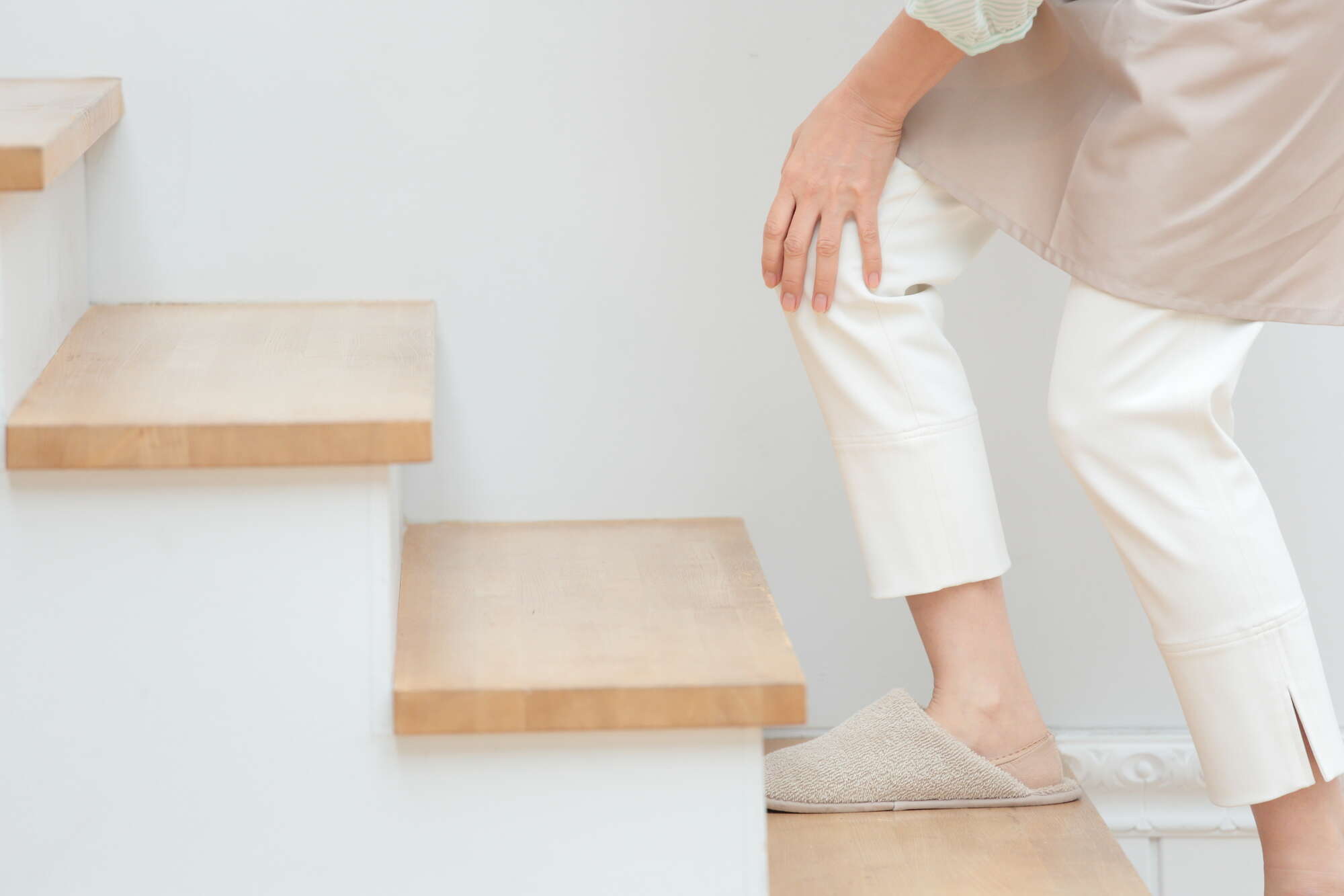 「膝の痛み」の裏に潜む「3つのサボリ筋」。理学療法士が教える、お手軽「サボリ筋」集中エクササイズ