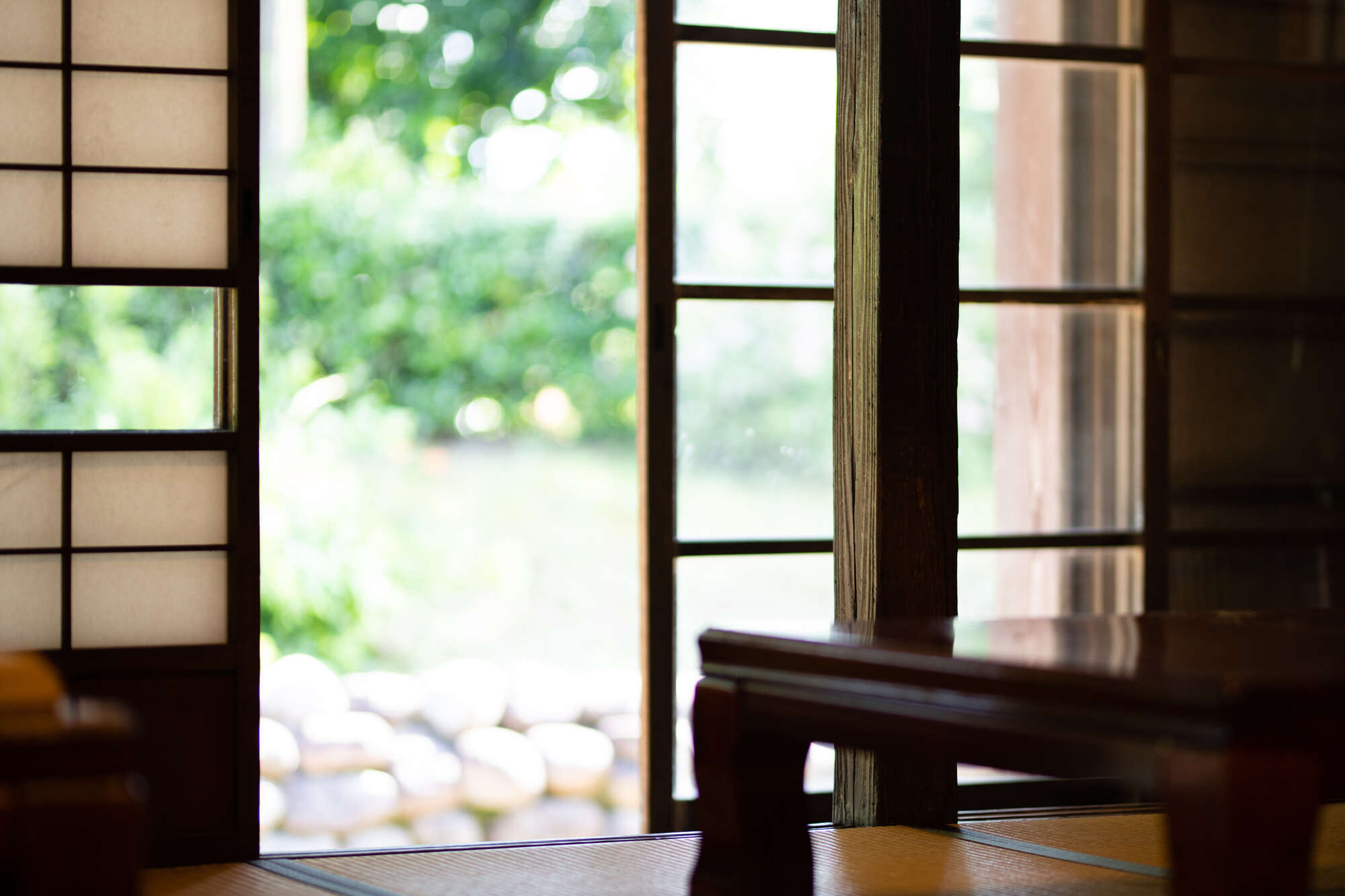 【ばけばけ】うらめしく、美しい。視聴者に愛される"錦織"を背負った吉沢亮という役者 pixta_90403416_M.jpg