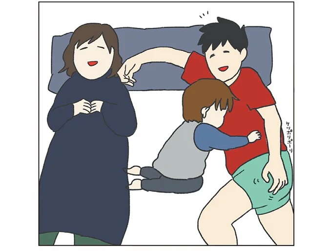ママとパパに挟まれて眠る、幼い長男。幸せそうな姿だと思ったら...えええ?/チリもつもれば福となる